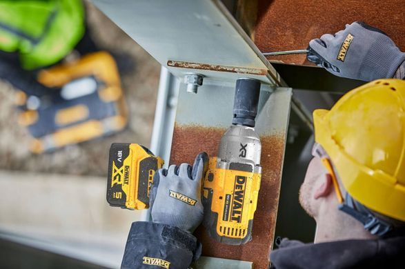 Гайкокрут ударний акумуляторний безщітковий DeWALT DCF900N DCF900N фото