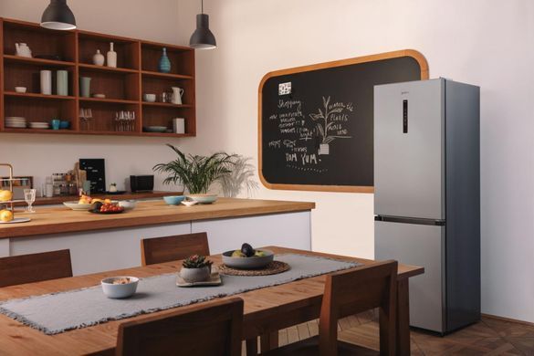 Gorenje Холодильник с нижн. мороз. камерой, 185х60х60см, 2 дв., 210(110)л, А++, NoFrost Plus, Зона св-ти, Внешн.диспл, серый NRK6192AS4 фото