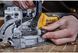Фрезер акумуляторний безщітковий DeWALT DCW682P2 DCW682P2