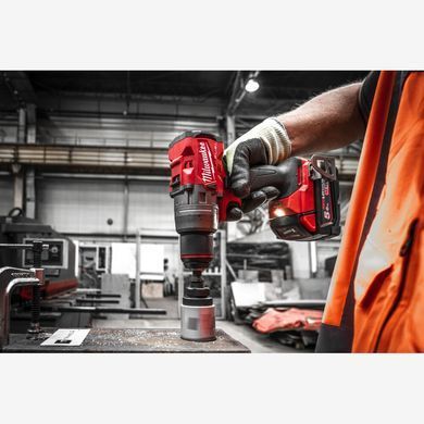 Дрель-шуруповерт с ударом аккумуляторная MILWAUKEE, M18 FUEL FPD3100P-502P 4933498240 фото