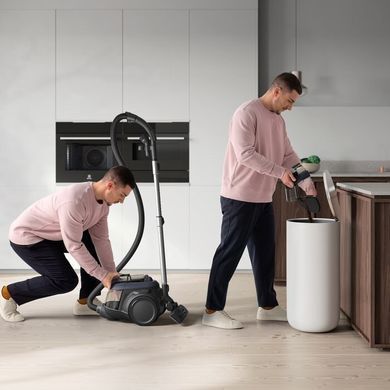 Electrolux Пилосос контейнерний, 700Вт, конт пил -1.6л, HEPA12, 4 насадки, синій (354514) EL61C3DB фото
