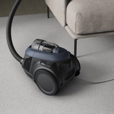Electrolux Пилосос контейнерний, 700Вт, конт пил -1.6л, HEPA12, 4 насадки, синій (354514) EL61C3DB фото