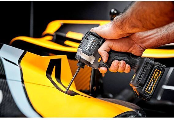 Шурупокрут ударний McLaren F1 TEAM LIMITED EDITION DeWALT DCF85ME2GT DCF85ME2GT фото
