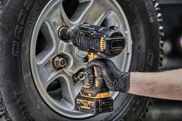Гайковерт ударный аккумуляторный бесщеточный DeWALT DCF900P2G DCF900P2G фото