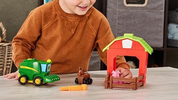 Конструктор John Deere Kids Собери трактор с загоном (47210) dt_14105 фото