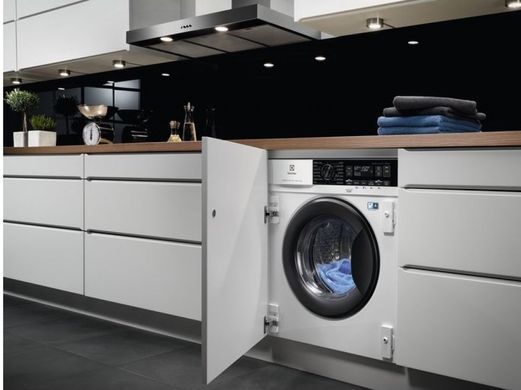 Electrolux Стир.-сушильная машина встр. EW7W368SIU EW7W368SIU фото