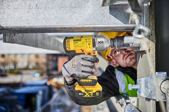 Гайкокрут ударний акумуляторний безщітковий DeWALT DCF900P2T DCF900P2T фото