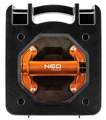 Вакуумная присоска NEO Tools 56-800 с насосом для плитки и стекла, 160 кг, в кейсе. 56-800 фото