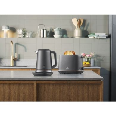 Электрочайник Electrolux 1,7л, Strix, металл, мат, поддержка темп, черный (351050) E7K1-6BP фото