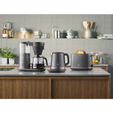 Электрочайник Electrolux 1,7л, Strix, металл, мат, поддержка темп, черный (351050) E7K1-6BP фото