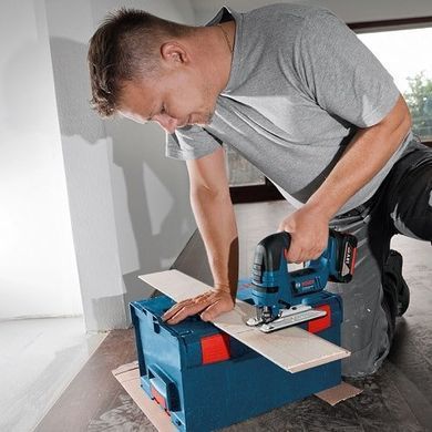 Аккумуляторный лобзик Bosch GST 18 V-LI B без аккумулятора 06015A6100 06015A6100 фото