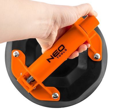 Вакуумная присоска NEO Tools 56-800 с насосом для плитки и стекла, 160 кг, в кейсе. 56-800 фото
