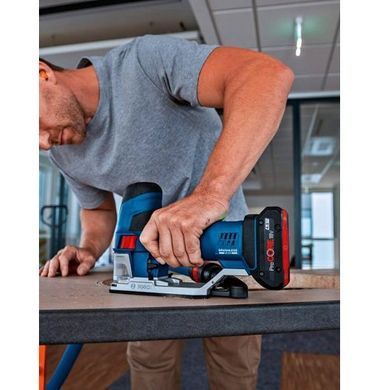 Лобзик аккумуляторный BOSCH GST 18V-155 SC(06015B0001) 06015B0001 фото