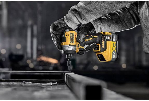 Шурупокрут ударний акумуляторний безщітковий DeWALT DCF860NT DCF860NT фото