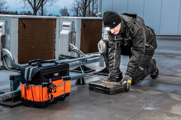 Рабочая зимняя куртка Neo Tools 81-570, ветронепроницаемая и водонепроницаемая.