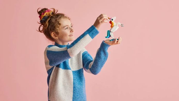 Конструктор LEGO Creator Магический единорог