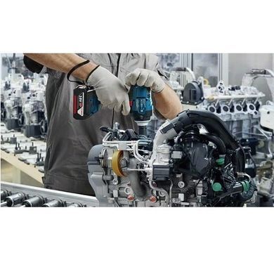 Гайковерт ударний BOSCH GDS 18V-400 Li-Ion без АКБ та ЗУ(06019K0021) 06019K0021 фото