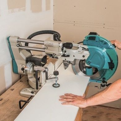 Пила торцювальна Makita LS1219L LS1219L LS1219L фото
