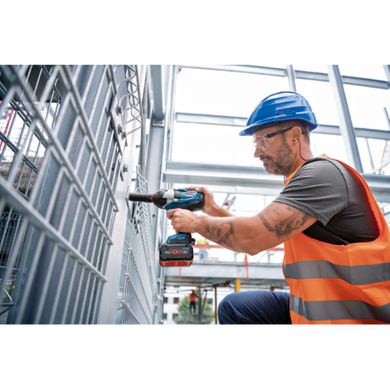 Гайковерт ударный аккумуляторный BOSCH GDS 18V-1000 (без АКБ и ЗУ)(06019J8300) 06019J8300 фото