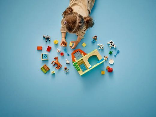 Конструктор LEGO DUPLO Town Догляд за тваринами на фермі (377314)
