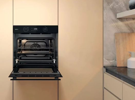 Whirlpool Духовой шкаф электрический, 71л, A+, дисплей, конвекция, телескопические направляющие, пар, черный OMSR58CU1SB фото