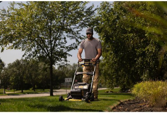 Газонокосилка аккумуляторная бесщеточная DeWALT DCMWP134W2 DCMWP134W2 фото