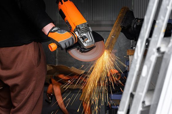 Угловая шлифмашина NEO TOOLS 04-715, 3000 Вт, диск 230 мм 04-715 фото