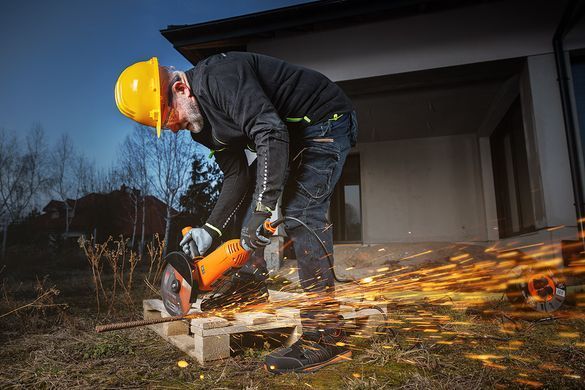 Угловая шлифмашина NEO TOOLS 04-715, 3000 Вт, диск 230 мм 04-715 фото