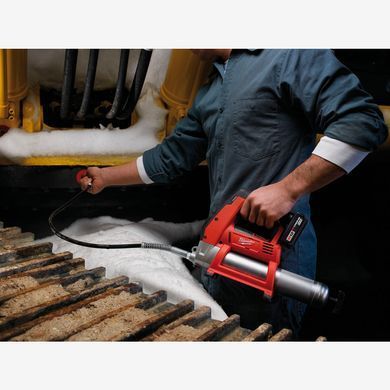 Шприц для смазки аккумуляторный MILWAUKEE, M12 GG-401B 4933441675 фото