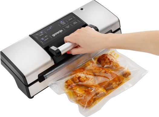 Вакууматор Gorenje для пакетів, 120Вт, 30см, електронне керування, +10 пакетів, нерж, чорний (380824) VS120EPRO фото
