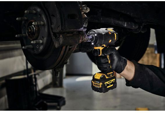 Гайковерт ударный аккумуляторный бесщеточный DeWALT DCF903P1G DCF903P1G фото