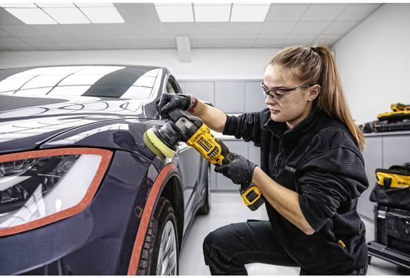 Полировальная машина аккумуляторная бесщеточная DeWALT DCM848N DCM848N фото