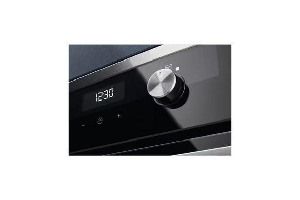 Electrolux Духовой шкаф электрический, 72л, A+, пар, дисплей, конвекция, телескопические направляющие, черный KODEF75X2 фото