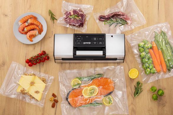 Вакууматор Gorenje для пакетів, 120Вт, 30см, електронне керування, +10 пакетів, нерж, чорний (380824) VS120EPRO фото