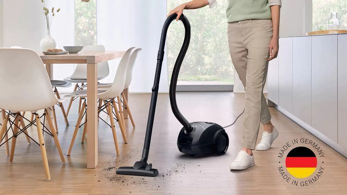 Bosch Пылесос мешковый, 600Вт, мешок-3.5л, НЕРА, черный BGBS2BA1P фото
