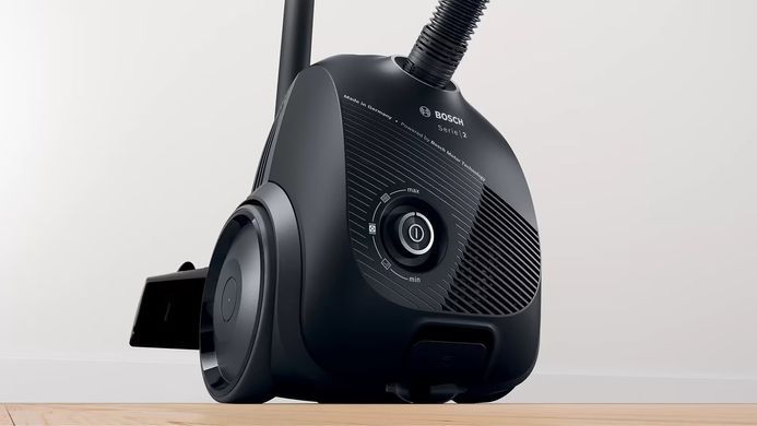 Bosch Пылесос мешковый, 600Вт, мешок-3.5л, НЕРА, черный BGBS2BA1P фото