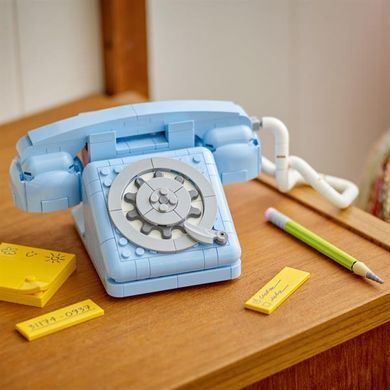 Конструктор LEGO Creator Ретро-телефон 383 детали (31174)