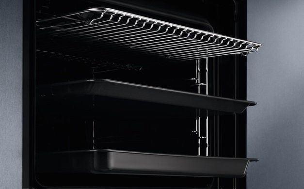 Electrolux Духова шафа електрична, 72л, A+, пара, дисплей, конвекція, піроліз, телескопічні напрямні, чорний EOE8P39WX фото