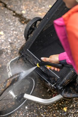 Минимойка низкого давления аккумуляторная Karcher OC 3 Foldable, 120л/ч, шланг 1.8м, бак для воды 8л, вес 2.2кг, USB-C 1.599-300.0 фото