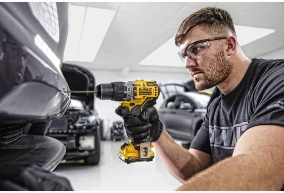 Дрель-шуруповерт аккумуляторная безщеточная ударная DeWALT DCD706D2 DCD706D2 фото