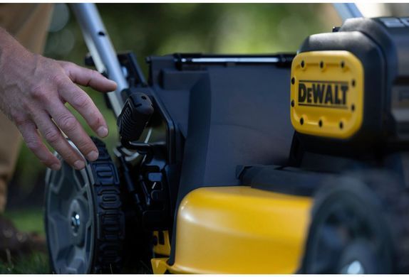 Газонокосилка аккумуляторная бесходная самоходная DeWALT DCMWSP156W2 DCMWSP156W2 фото