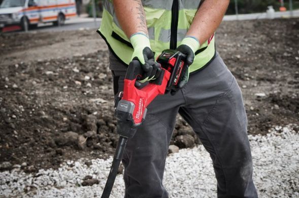 Вібратор занурювальний акумуляторний безщітковий MILWAUKEE, M18 FCVN24-551, 2,4м (зарядний пристрій M12-18 FC, 1 акумулятор М18 4933479600 фото