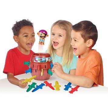 Настольная игра Tomy Games Пират в бочке (T7028) dt_14287 фото