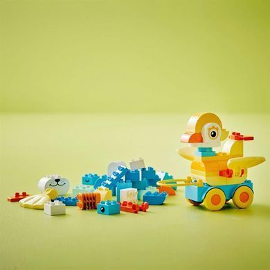 Конструктор LEGO DUPLO Town Животные на колесах 3 в 1, 58 деталей (10448)