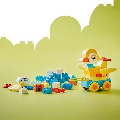 Конструктор LEGO DUPLO Town Животные на колесах 3 в 1, 58 деталей (10448)
