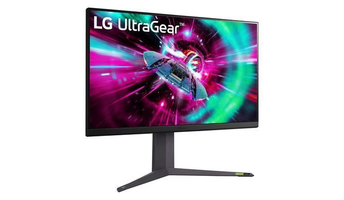 LG Монітор 31.5" 32GR93U-B 2xHDMI, DP, USB, Audio, IPS, 3840x2160, 144Hz, 1ms, DCI-P3 95%, G-SYNC, FreeSync, Pivot, HDR400 (384197) 32GR93U-B.ADRZ фото