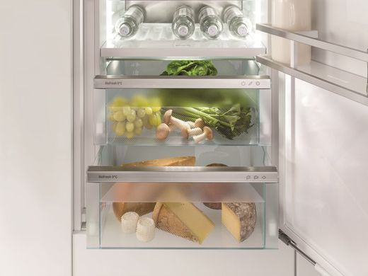 Liebherr Холодильна камера вбудована, 177x55.9х54.6, 291л, А++, ST, диспл внутр., BioFresh, білий (370716) IRBD5150 фото