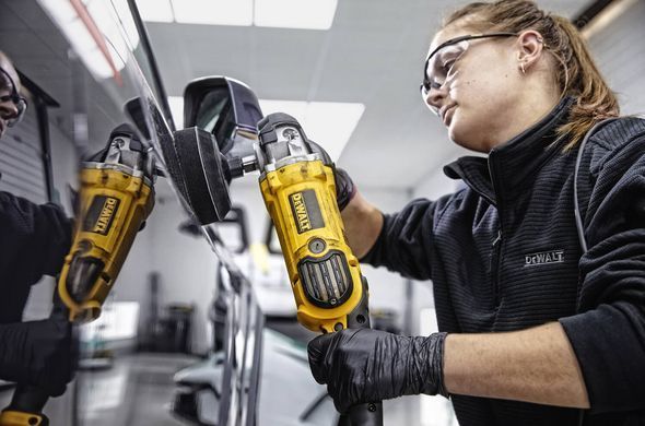 Полировальная сетевая машина DeWALT DWP849X DWP849X фото
