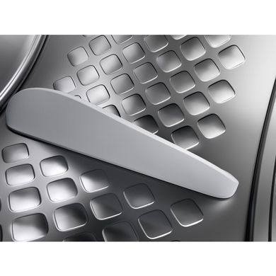 Electrolux Сушильна машина тепловий насос, 9кг, A+++, 64см, дисплей, інвертор, білий (380752) EW7D394UU фото