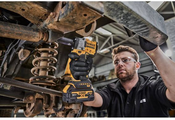 Гайковерт ударный аккумуляторный бесщеточный DeWALT DCF921P2G DCF921P2G фото